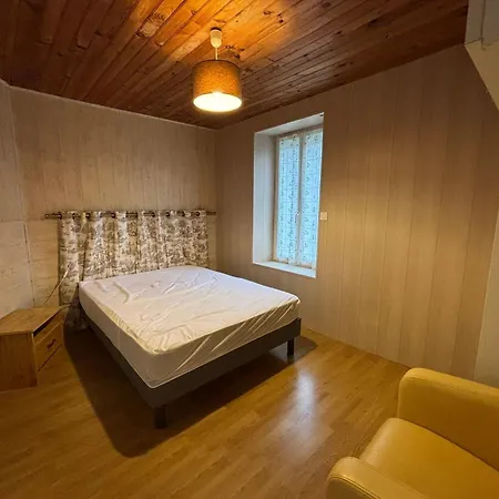 Ferienhaus Maison Renovee A La Campagne Avec Terrasse, Connexion Wifi Incluse - Fr-1-426-288 *