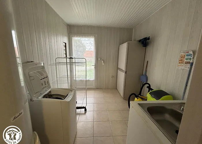 Maison Renovee A La Campagne Avec Terrasse, Connexion Wifi Incluse - Fr-1-426-288 別荘 *